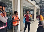 Satgas Anti Premanisme Memberikan Imbauan Tukang Parkir Indomaret