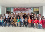 Wadansat Brimob Polda Sultra Hadiri “Jumat Curhat” untuk Dengar Aspirasi Masyarakat