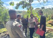Dansat Brimob Polda Sultra dan Personel Detasemen Gegana Laksanakan Takziah ke Rumah Duka Istri Briptu Aldi Risaldi
