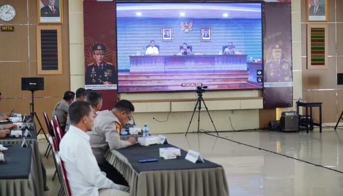 Dansat Brimob Polda Sultra Ikuti Arahan Kapolri dan Dirut Bulog Bahas Stabilitas Kamtibmas dan Ketahanan Pangan Nasional