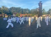 Tingkatkan Profesionalisme dan Fisik Prima, Personel Brimob Sultra Gelar Latihan Bela Diri Karate