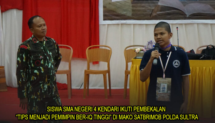 Siswa Sma 4 kendari yang melaksanakan kegiatan Pemberian Materi Tips Menjdi Pemimpin Ber IQ tinggi di mako satbrimobda sultra