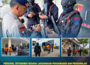 Personel Detasemen Gegana Laksanakan Pengamanan dan Pengawalan Tahanan KPK RI pada Sidang Tipikor di Kendari