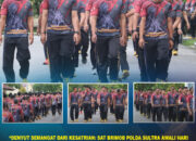 “Denyut Semangat dari Kesatrian: Sat Brimob Polda Sultra Awali Hari dengan Energi dan Disiplin”