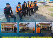 Personel Batalyon B Pelopor Satbrimob Polda Sultra Laksanakan Siaga SAR Antisipasi Bencana Alam di Wilayah Pulau Buton