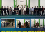 Perkuat Sinergi dan Harkamtibmas, Personel Den Gegana Satbrimob Polda Sultra Laksanakan Tarawih Kamtibmas di Masjid Nurul Ridha