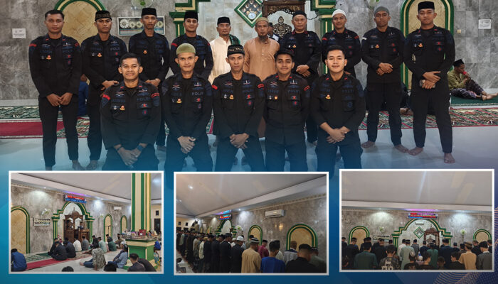 Perkuat Silaturahmi dan Stabilitas Kamtibmas, Personel Staf Satbrimob Polda Sultra Laksanakan Tarawih Kamtibmas di Masjid Nurul Ikhlas