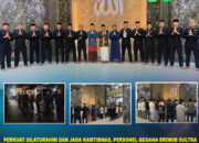 Perkuat Silaturahmi dan Jaga Kamtibmas, Personel Gegana Brimob Sultra Laksanakan Tarawih Kamtibmas di Masjid Al-Hijrah Baruga