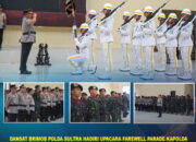 Dansat Brimob Polda Sultra Hadiri Upacara Farewell Parade Kapolda Sultra Irjen Pol. Didik Agung Widjanarko