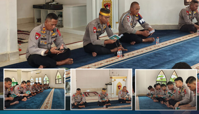Perkuat Keimanan dan Integritas Personel, Batalyon C Pelopor Satbrimob Polda Sultra Gelar Binrohtal di Masjid Al-Ikhlas