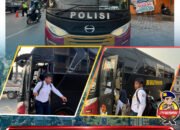 Wujud Kepedulian terhadap Dunia Pendidikan, Satbrimob Polda Sultra Antar Pelajar ke Sekolah melalui Layanan Bus Brimob Gratis